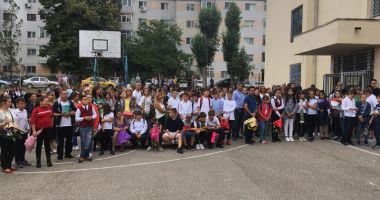 Din nou la școală! A sunat clopoțelul pentru cei peste 108.000 de elevi constănțeni - 5