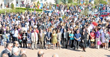 Stire din Cultură-Educație : Sunt sau nu sunt facultățile constănțene fabrici de șomeri?