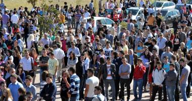 Stire din Cultură-Educație : Pentru unii a început anul universitar