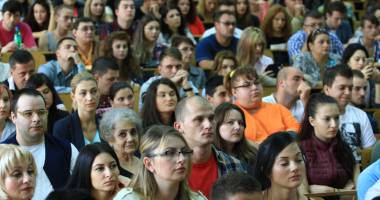 Cum și-a primit Universitatea "Andrei Șaguna" bobocii în noul an universitar - 2
