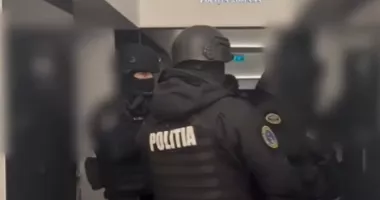 Stire din Eveniment : Procurorii DNA fac percheziții la Consiliul Județean Bistrița-Năsăud și la domiciliul lui Radu Moldovan