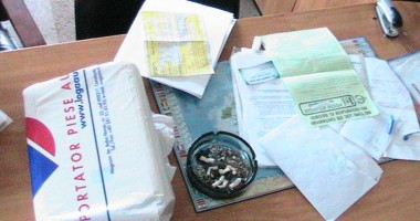 Descinderi cu mascați la afaceriști acuzați de înșelăciune și falsuri - 5