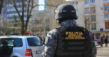 Stire din Eveniment : Percheziții cu mascați, la doi hoți din Constanța