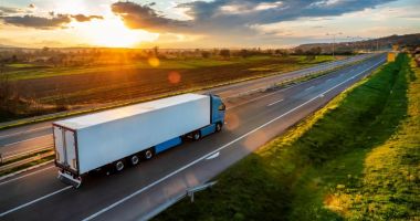 Stire din Actualitate : Descoperire de 24 milioane de euro într-un TIR, pe autostradă. Şoferul a fost reţinut