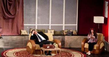 Stire din Cultură-Educație : "Desculț în parc" la Teatrul de Stat