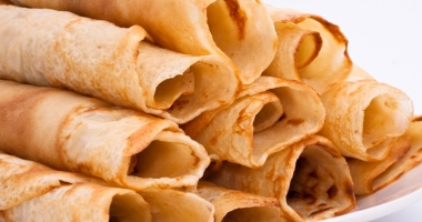 Stire din Diverse : Desert de post. Clătite cu halva