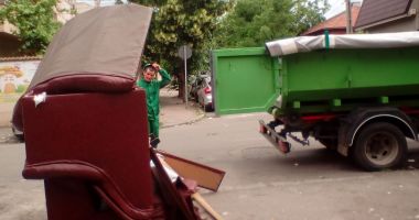 Stire din Social : Deșeurile voluminoase, ridicate gratuit, la Constanța
