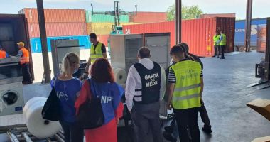 Stire din Eveniment : Încă un container cu deșeuri, sosit din Marea Britanie, oprit la graniță