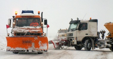 Autostrada Soarelui, deszăpezită cu taburi