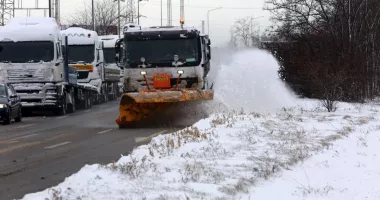 Stire din Social : Se circulă în condiții de iarnă pe autostrăzile A1 și A2
