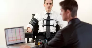Șoc la angajare! Detectorul de minciuni, folosit la interviu