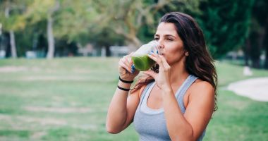 Stire din Sănătate : Smoothie din fructe vă ajută să vă detoxifiați organismul