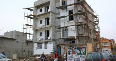 Stire din Social : Galerie FOTO. Dezastrul urbanistic din cartierele Constanței