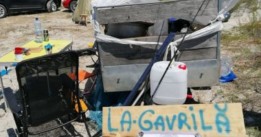 Dezastrul de pe plajele sălbatice de la Vadu și Corbu. "Este distrusă rezervația!" - 5