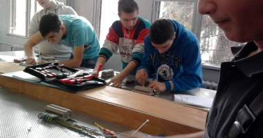 Stire din Cultură-Educație : Dezbatere publică pentru învățământul profesional