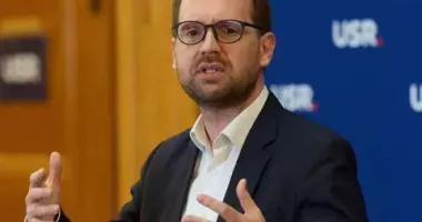 Stire din Politică-Administrație : Dominic Fritz: Parlamentarii USR vor fi prezenți, dar nu vor exprima un vot la moțiunea de cenzură PSD-AUR