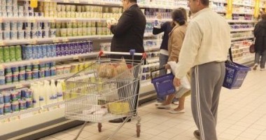 Stire din Economie : Constanța / Peste șase tone de alimente expirate au fost incinerate