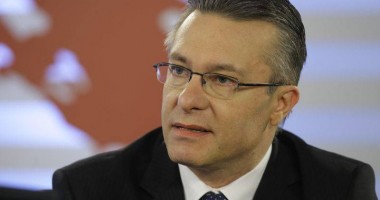 Stire din Politică-Administrație : Cristian Diaconescu se întâlnește astăzi cu secretarul general al NATO