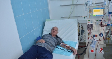 Stire din Sănătate : Bolnavii dializați, obligați la un regim alimentar permanent
