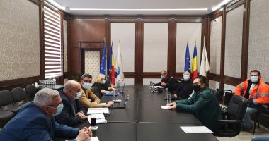 Stire din Economie : Dialog între conducerea Administrației Porturilor Maritime și asociațiile piloților