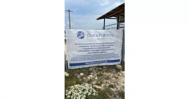 Stire din Social : Accesul turiștilor pe plaja Gura Portiței, din Jurilovca, sub lupa ministrului Mediului