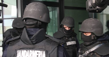 Stire din Eveniment : Înșelăciune de peste jumătate de milion de euro / Cum au acționat escrocii