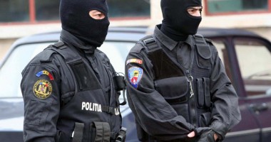 Stire din Eveniment : DIICOT caută procurori