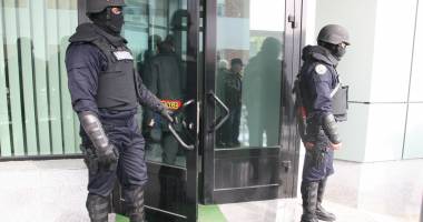 Stire din Eveniment : EVAZIUNE FISCALĂ la Constanța / Cum a fost țepuit statul cu aproape 180 de milioane de euro