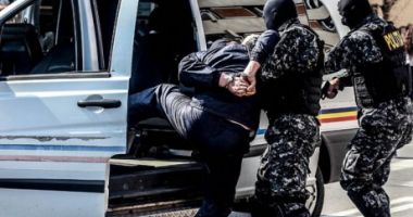 Persoană cercetată pentru trafic de droguri de mare risc