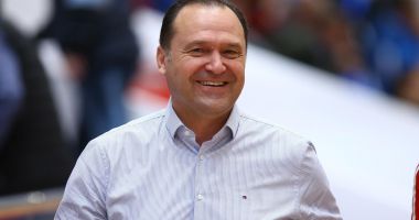 Stire din Sport : Constantin Din: „Scăderea numărului de echipe în primele ligi ar putea să întărească handbalul”