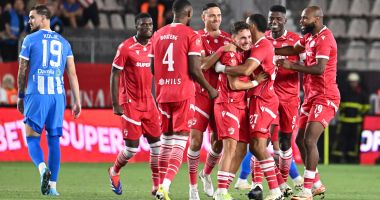 Stire din Sport : Dinamo a învins-o pe Universitatea Craiova, 2-1, în Superligă