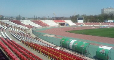 Stire din Sport : Patroni NOI la DINAMO! Gruparea alb-roșie ar putea fi preluată de doi foști acționari