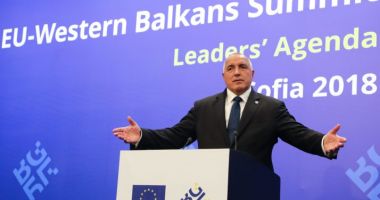 Stire din Actualitate : "Din cauza comunismului, țările din fostul bloc estic încă se află în urma Occidentului"
