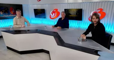 Stire din Actualitate : „Dincolo de Scor“ - Pe două roți. De la Turul Dobrogei, la Turul României