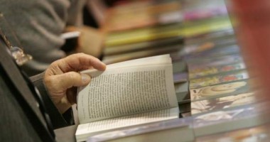 Stire din Social : INS/ Câți bani cheltuiesc românii pentru educație