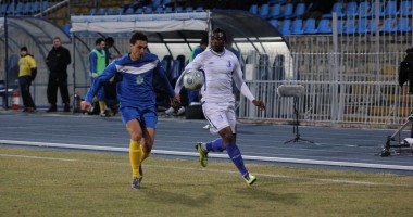 Fotbal / Dino Eze: 