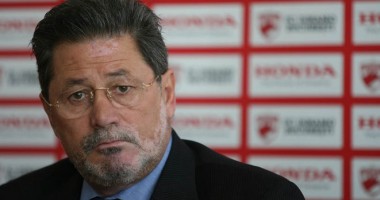 Stire din Sport : Din visteria clubului Dinamo au dispărut peste o sută de trofee