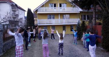 Din bazin în zăpadă! "Delfinii" Constanței, pregătiri în vârf  de munte - 5