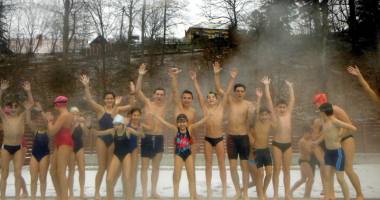 Din bazin în zăpadă! "Delfinii" Constanței, pregătiri în vârf  de munte - 7