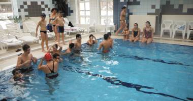 Din bazin în zăpadă! "Delfinii" Constanței, pregătiri în vârf  de munte - 8