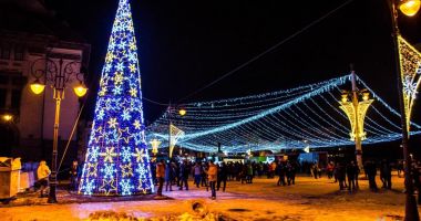 Stire din Social : Diseară se închide Târgul de Crăciun din Piața Ovidiu