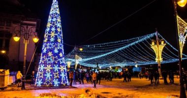 Stire din Social : Primăria Constanţa face apel la antreprenori să împodobească parcurile