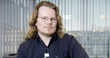 Stire din Actualitate : Mister: Unul  dintre cofondatorii WikiLeaks este căutat de autorități