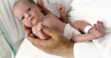 Stire din Sănătate : Când începem diversificarea alimentației la copiii prematuri