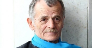 Stire din Actualitate : Liderul tătarilor din Crimeea are accesul interzis, timp de cinci ani, pe teritoriul ucrainean