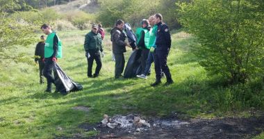 Stire din Sport : DJST Constanța, implicată în proiectul  "Fii voluntar  de Ziua Pământului"