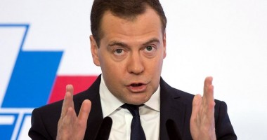 Stire din Actualitate : Dmitri Medvedev: Rusia urmărește îndeaproape evenimentele din Ucraina