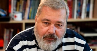 Stire din Actualitate : Decizie importantă a lui Dmitri Muratov, jurnalistul rus laureat cu Nobelul pentru Pace
