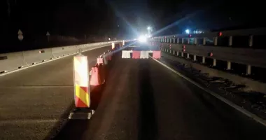 Stire din Actualitate : Alunecare de teren pe DN1. Circulația în zonă restricționată