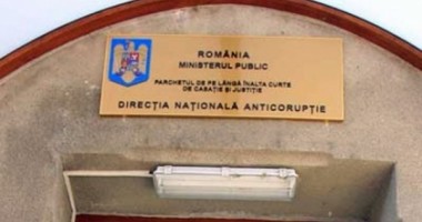 Stire din Eveniment : Director din Hidroelectrica, reținut de DNA pentru dare de mită
